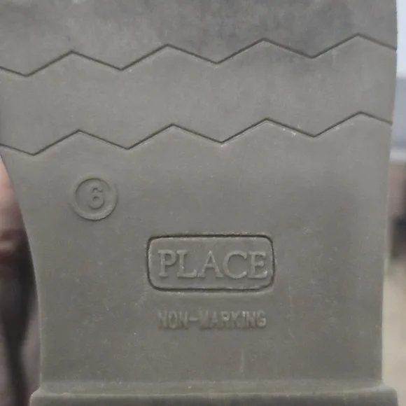 The Children's Place Black Dress Shoes - Picture 4 of 10